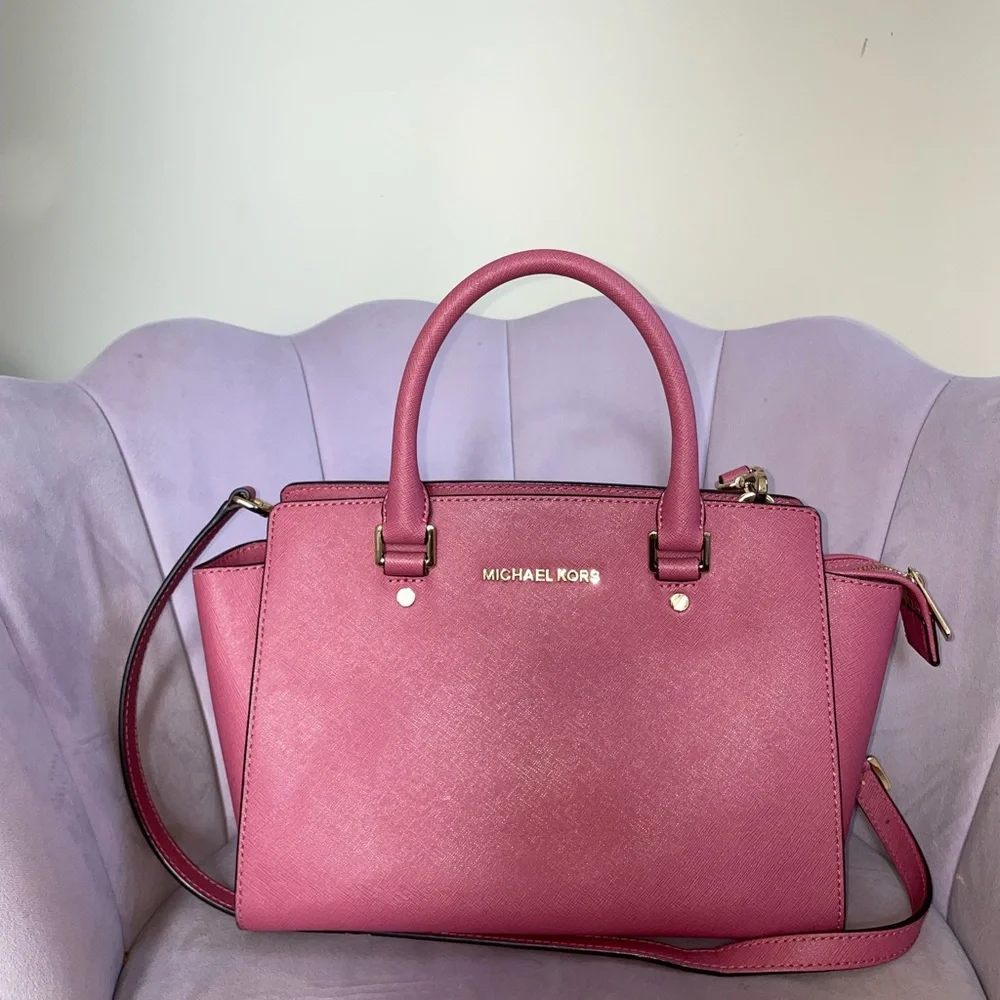 Michael Kors Barbie Pink Crossbody Bag with Gold Hardware - Picture 1 of 5